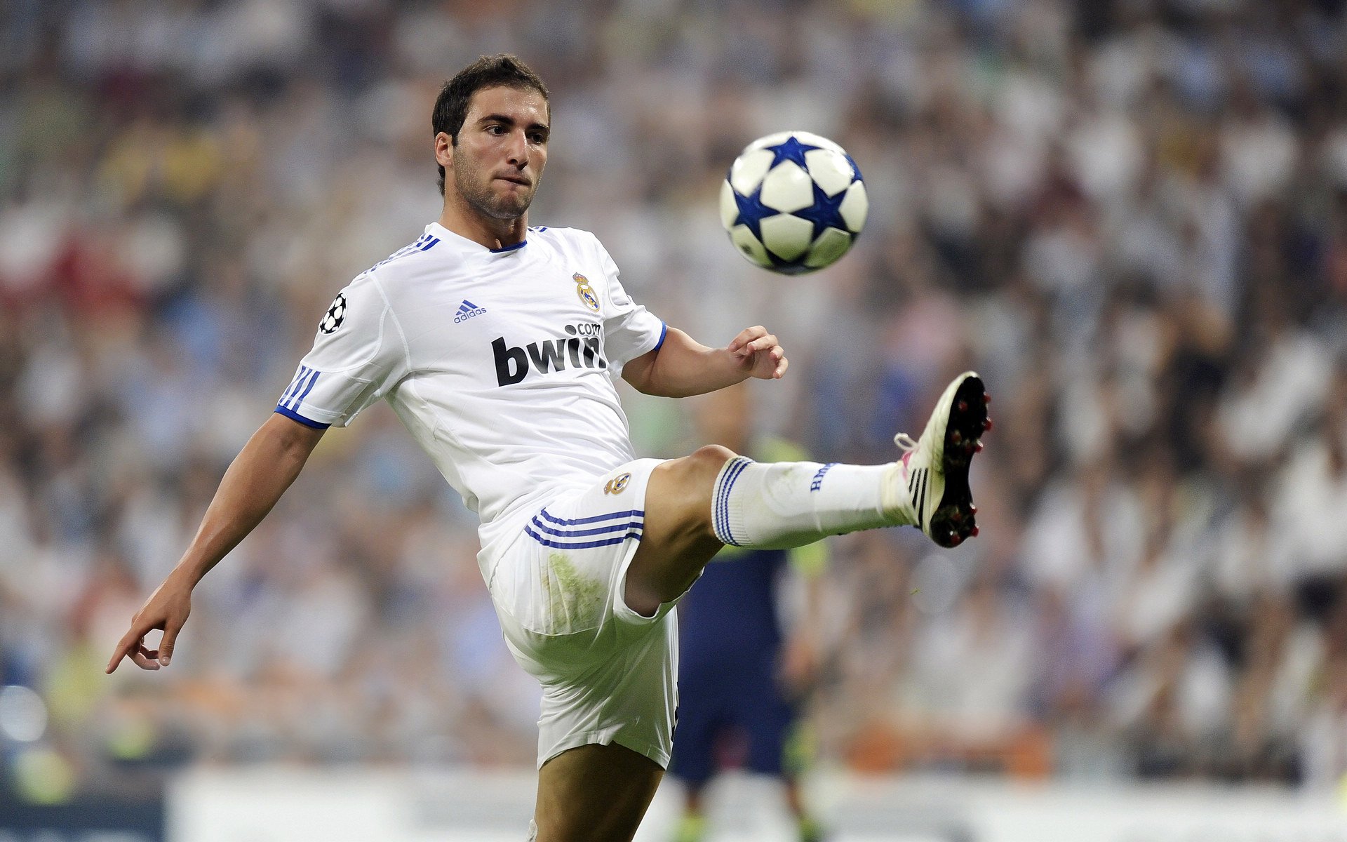 青少年“挑战未来”线上线下“篮球+科技”创新大赛在北京火热举行