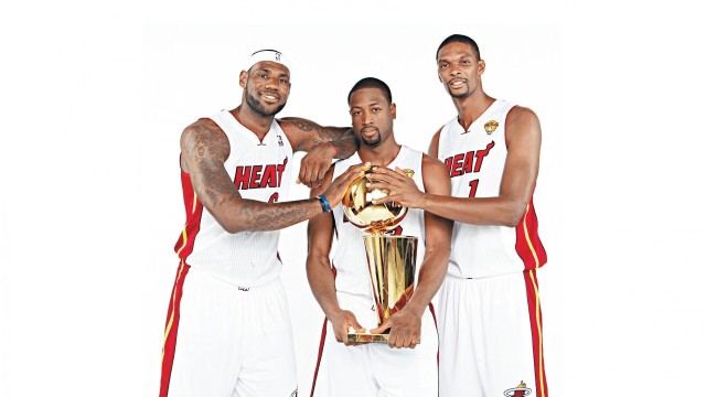 拜仁慕尼黑主场大胜，锁定晋级希望，拜仁慕尼黑比赛视频